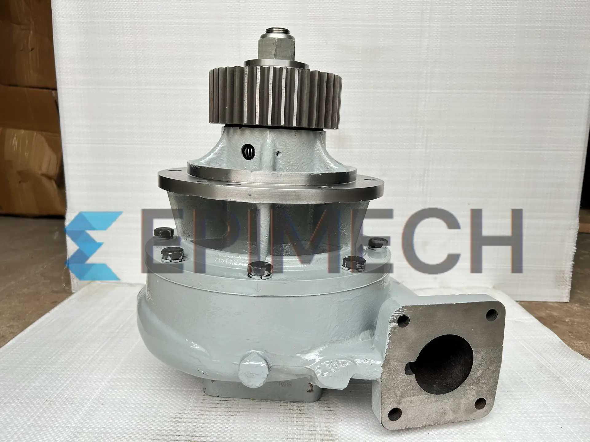 WATER PUMP ASSEMBLY RIGHT 645 - 40004237/8058625